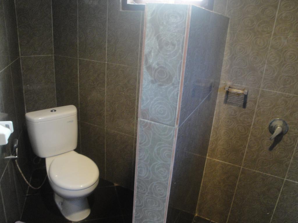 Tri Putri Homestay Kuta  Exteriör bild