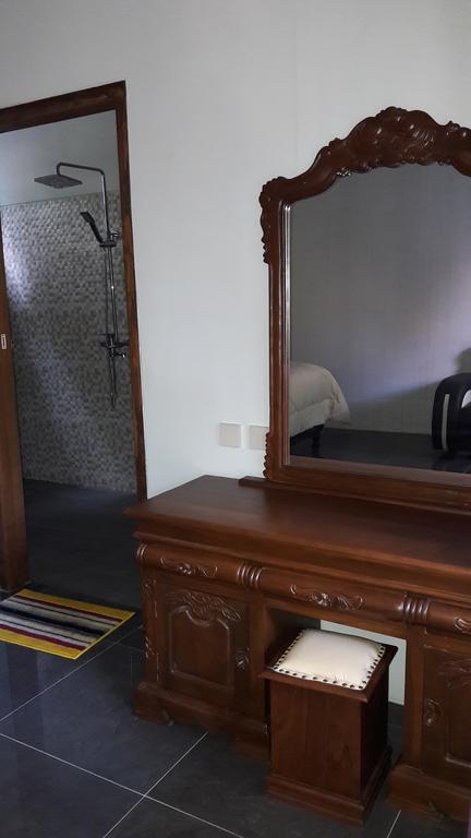 Tri Putri Homestay Kuta  Exteriör bild